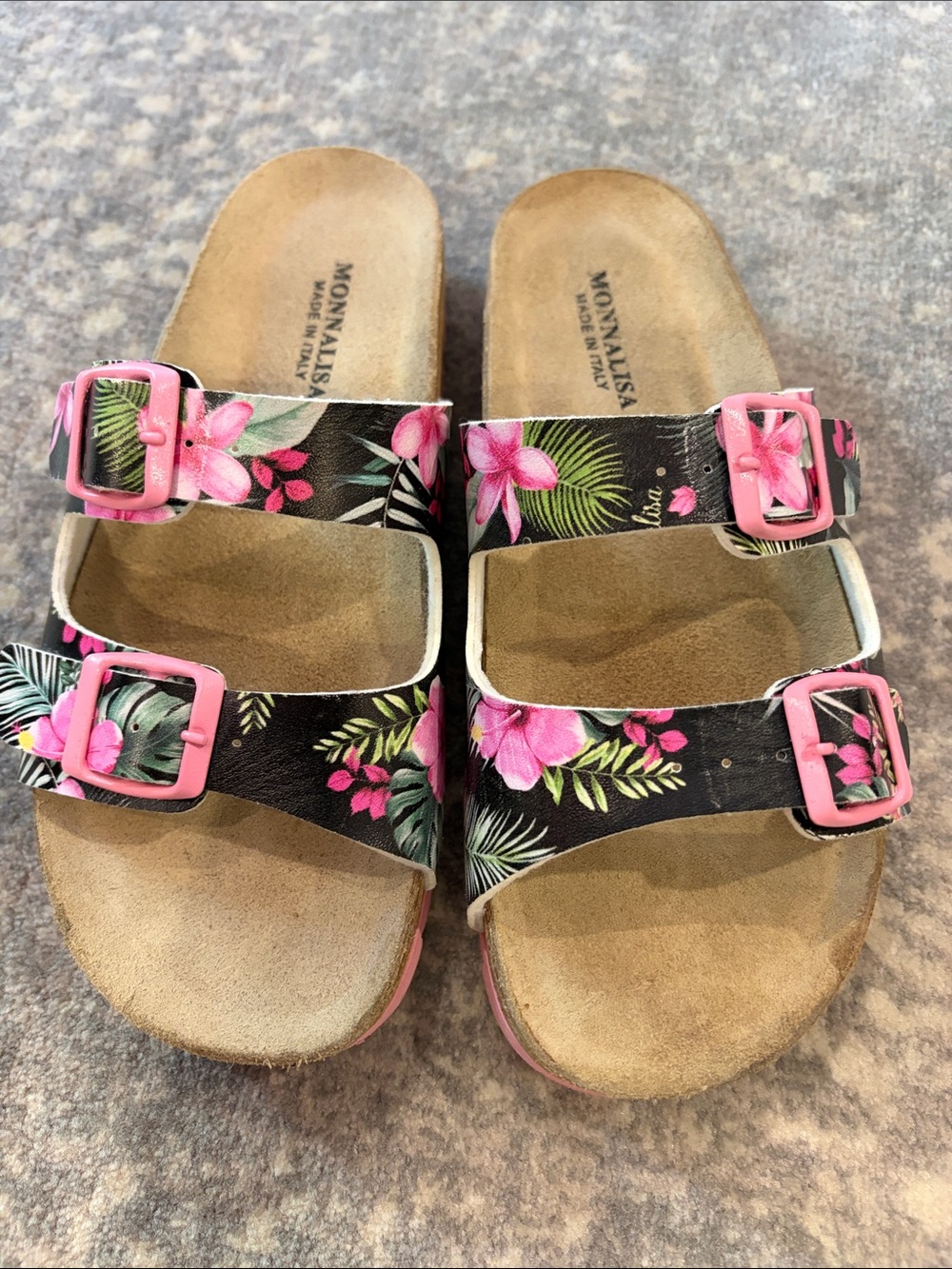 MonnaLisa Black Floral Double-Buckle Slide Sandals with Pink Buckles kid’s 36/4